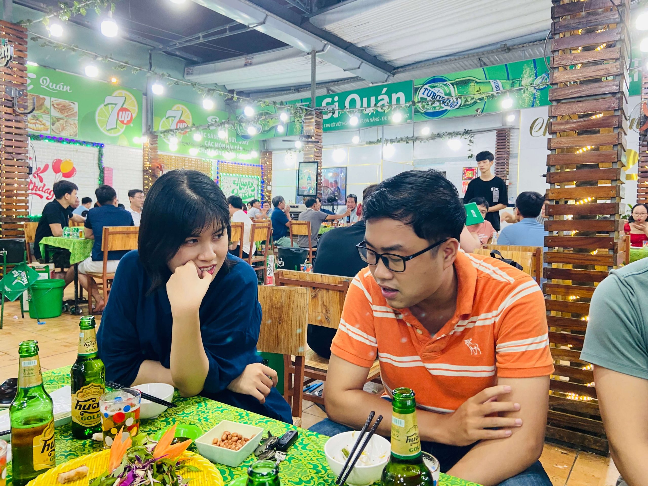 Điều gì sẽ xảy ra nếu Google index là hữu hạn? 1 Ánh mắt của em Trâm mỗi khi ngồi vào bàn nhậu.