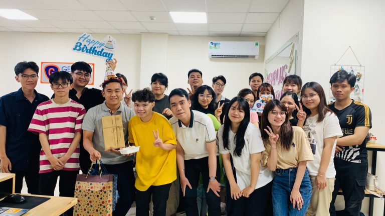 GenPlus- Không chỉ là chốn công sở, đây còn là một gia đình.